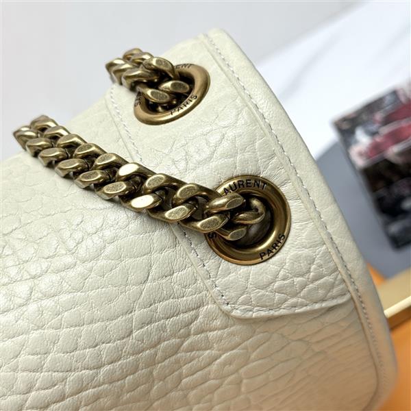 2026127204340914 620